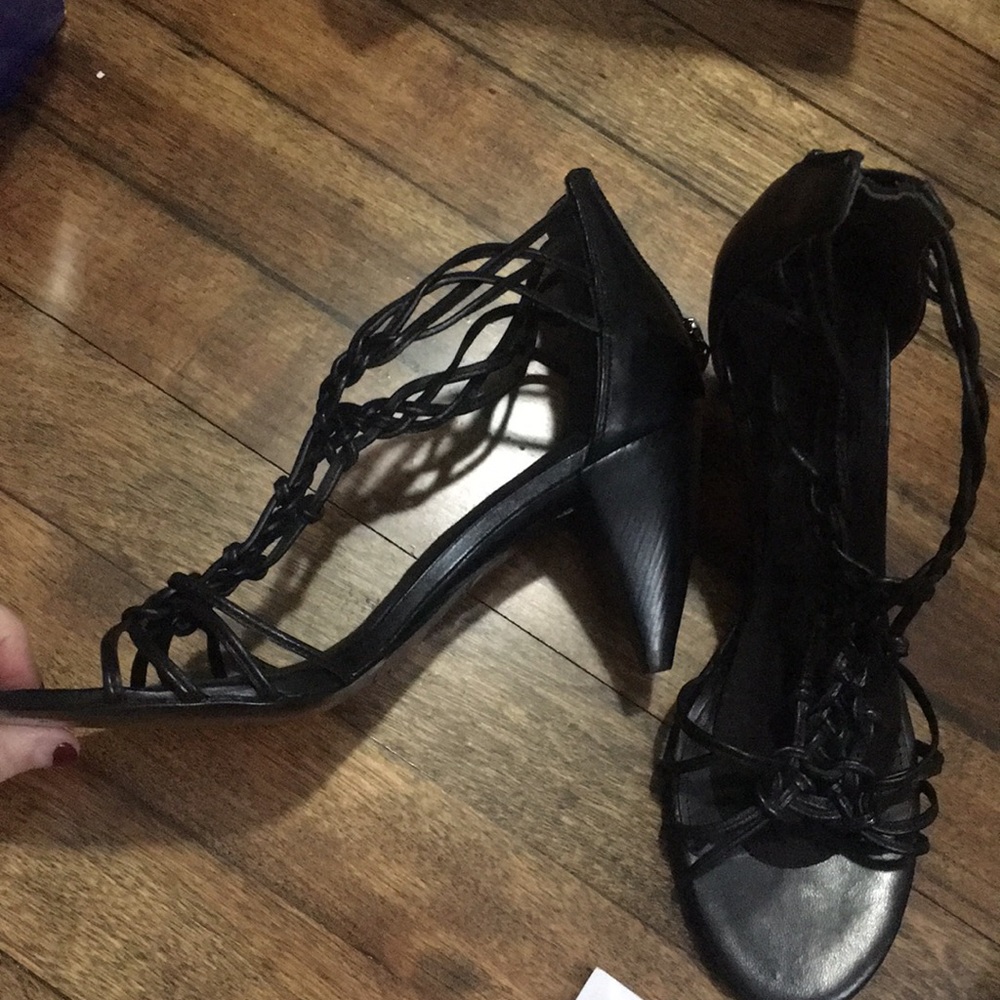 Sigerson Morrison Vicky black woven sandals. NIB 8